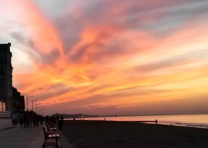 Cathy Duplex Plein Sud Vue Port Avec Piscine Interieure Chauffee 滨海迪沃