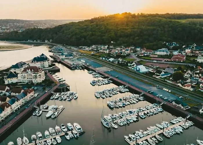 Cathy Duplex Plein Sud Vue Port Avec Piscine Interieure Chauffee * 滨海迪沃